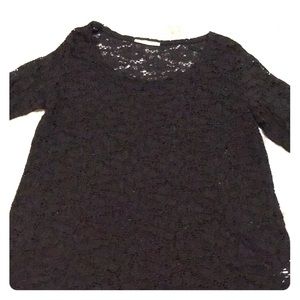 Plus Size Black Lace Half-Sleeve Crochet Top